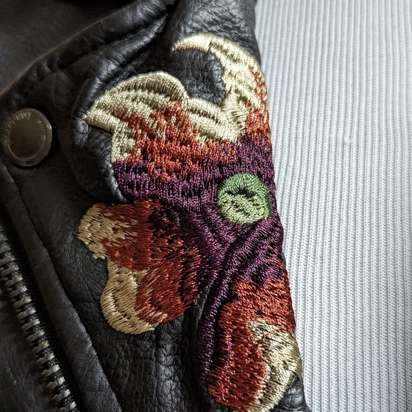 Blank NYC Luxe Vegan Leather Moto Jacket XS - Picture 3 of 6